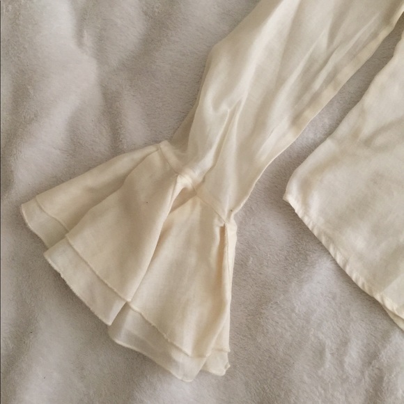 Dolce and Gabbana beige blouse bell sleeves black lace vest two different tops - Picture 8 of 13